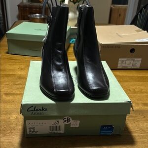 Clarks Artisan dark brown Women's Boots